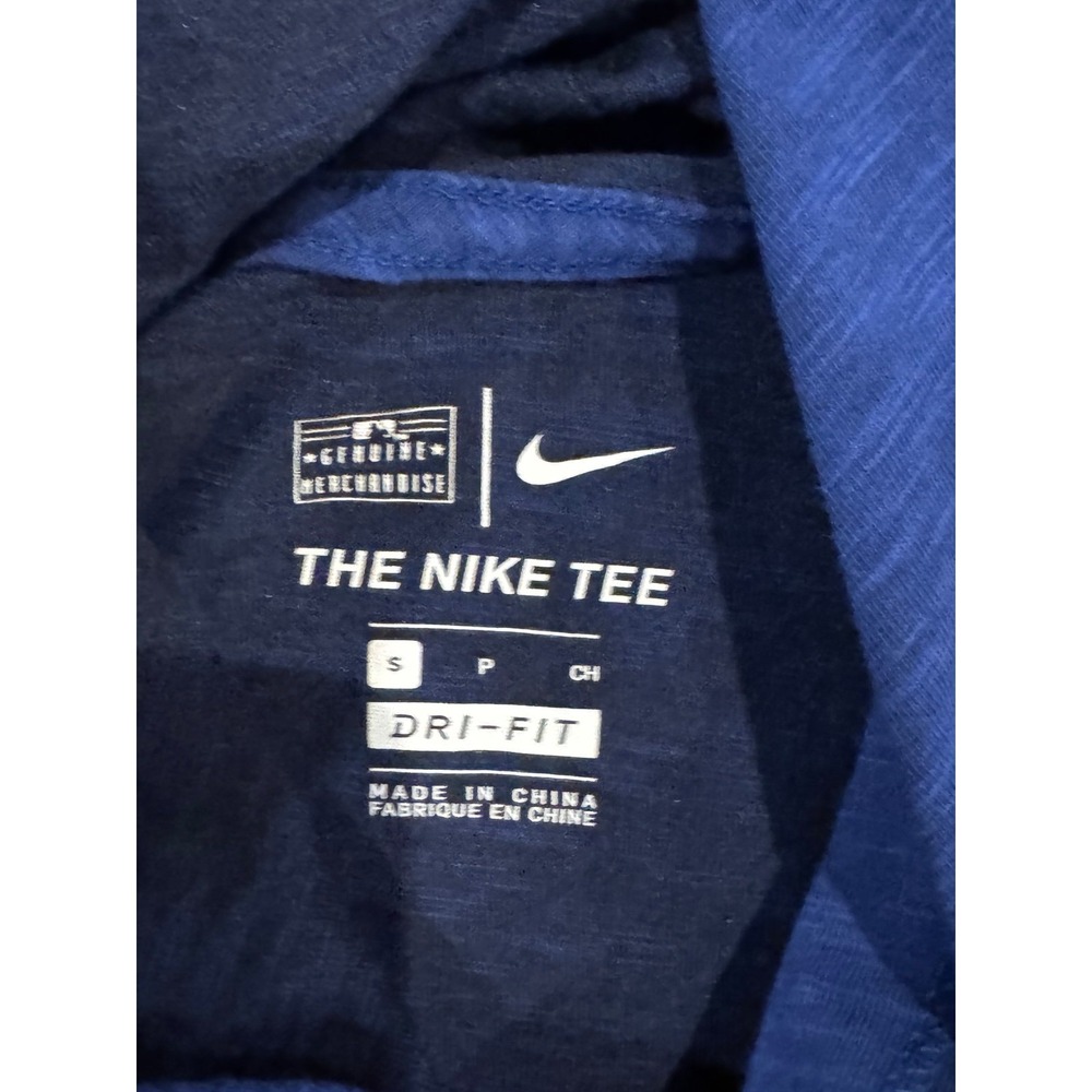 Nike men's Chicago Cubs long sleeve shirt‎ with a hood dri fit size small - Picture 3 of 5